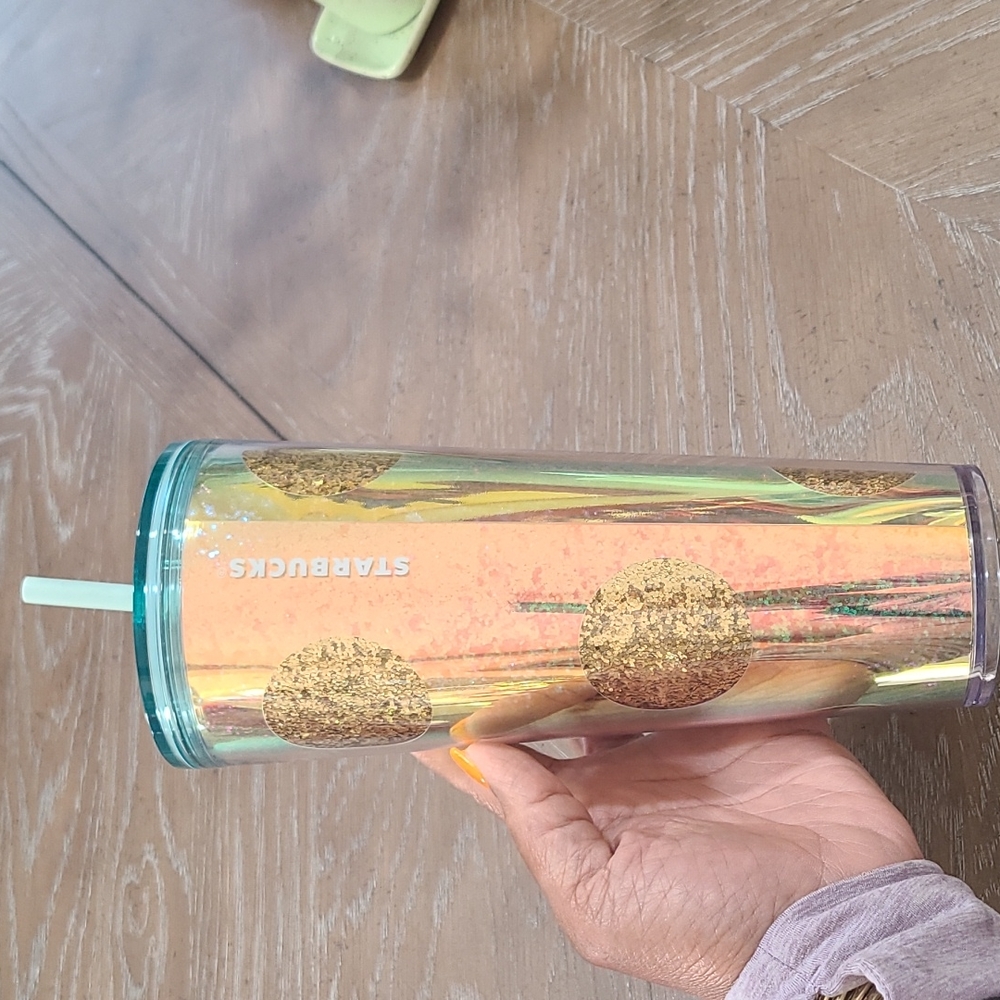 24oz Starbucks tumbler